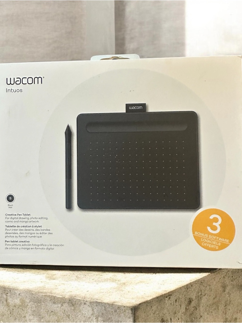 Wacom Intuos Small Black Graphics Tablet with Pen